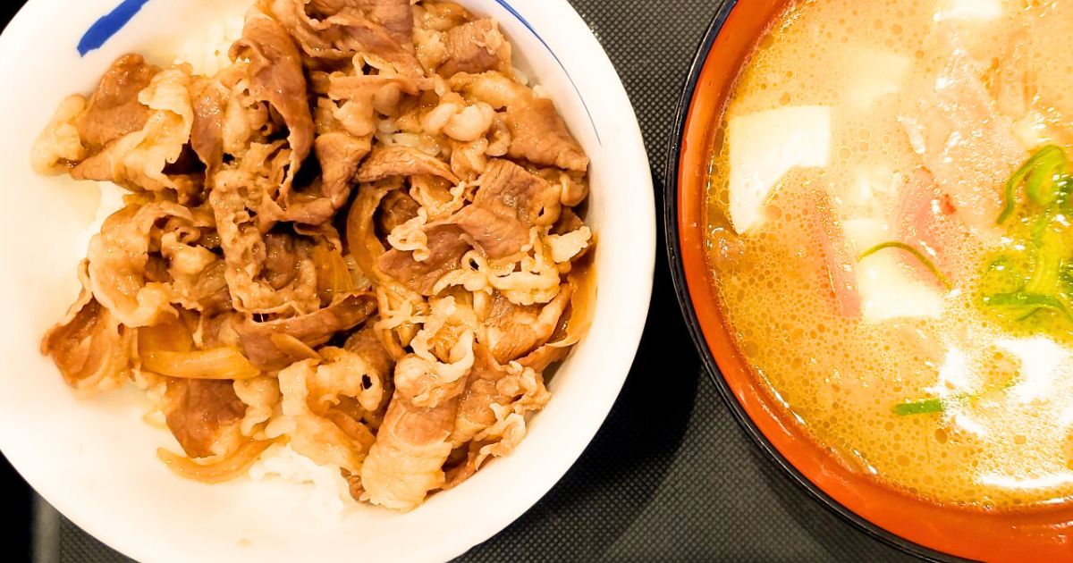 松屋の牛めしと豚汁